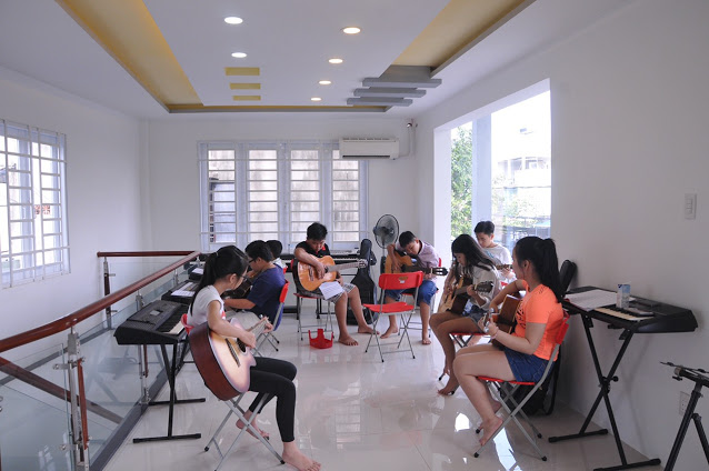 Lớp học chơi Guitar Biên Hòa