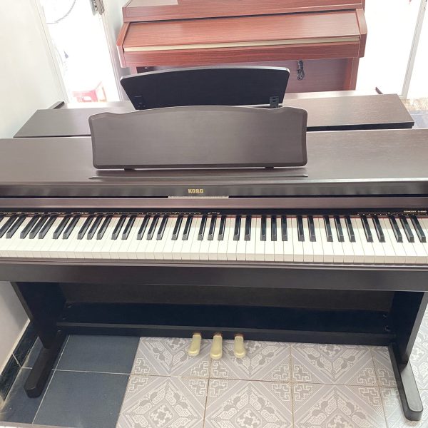 PIANO KORG CONCERT C-3000