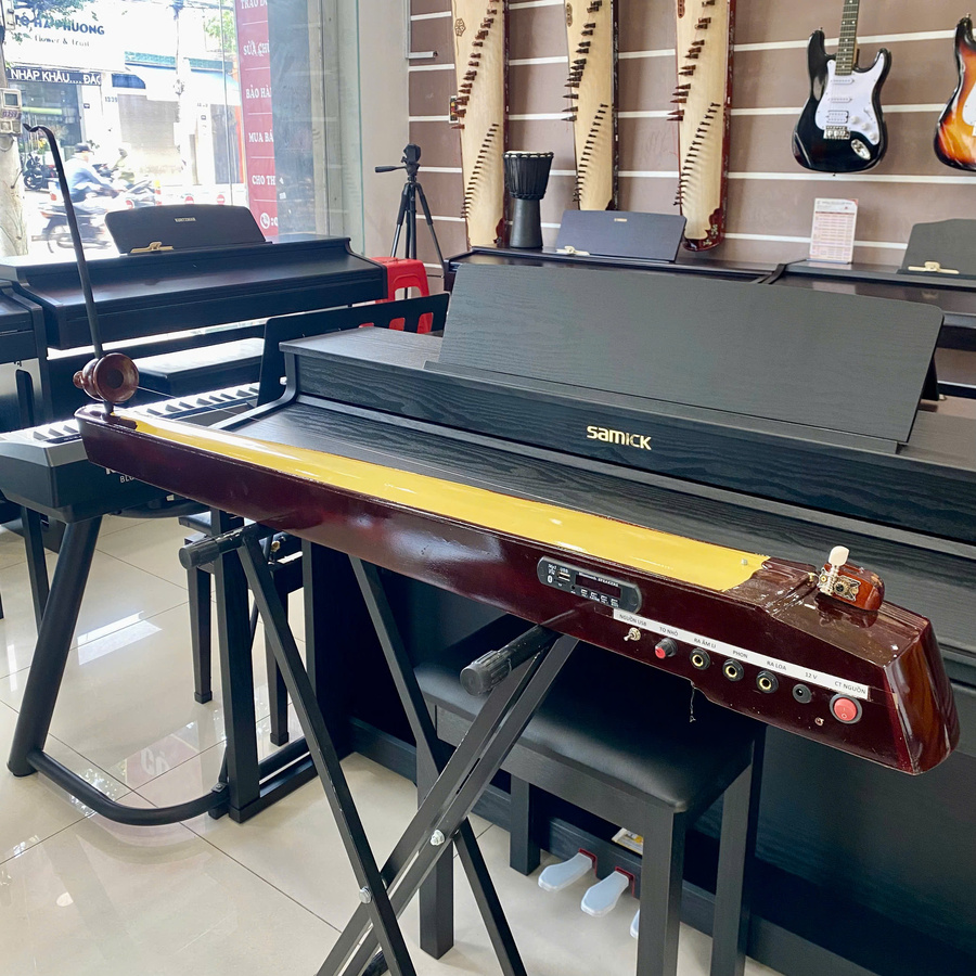 Đàn bầu thẳng gỗ thường (có loa)