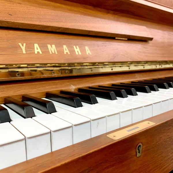 piano yamaha w103