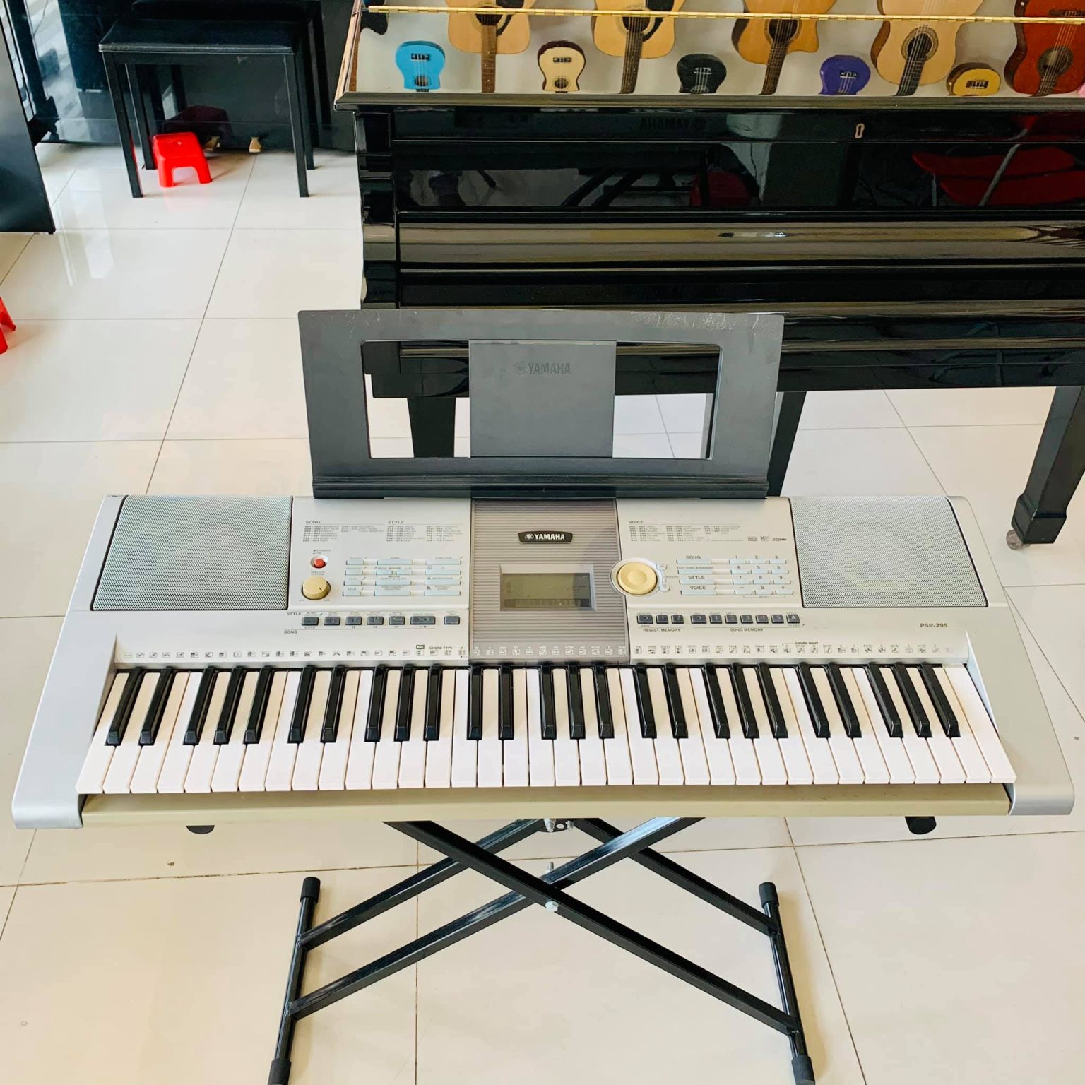 Đàn Organ YAMAHA PSRE303 tại Biên Hòa Ngọc Hưng Phát Music