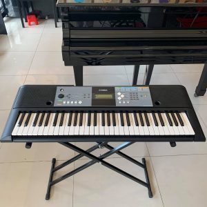 ORGAN YAMAHA PSR-E233