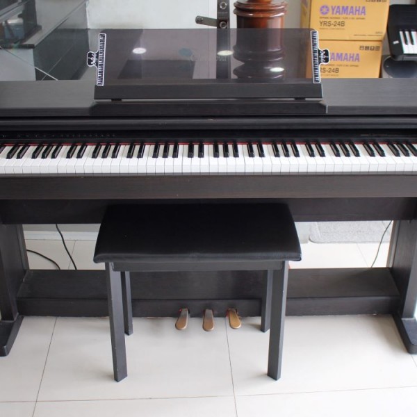 PIANO ĐIỆN YAMAHA CLP-124
