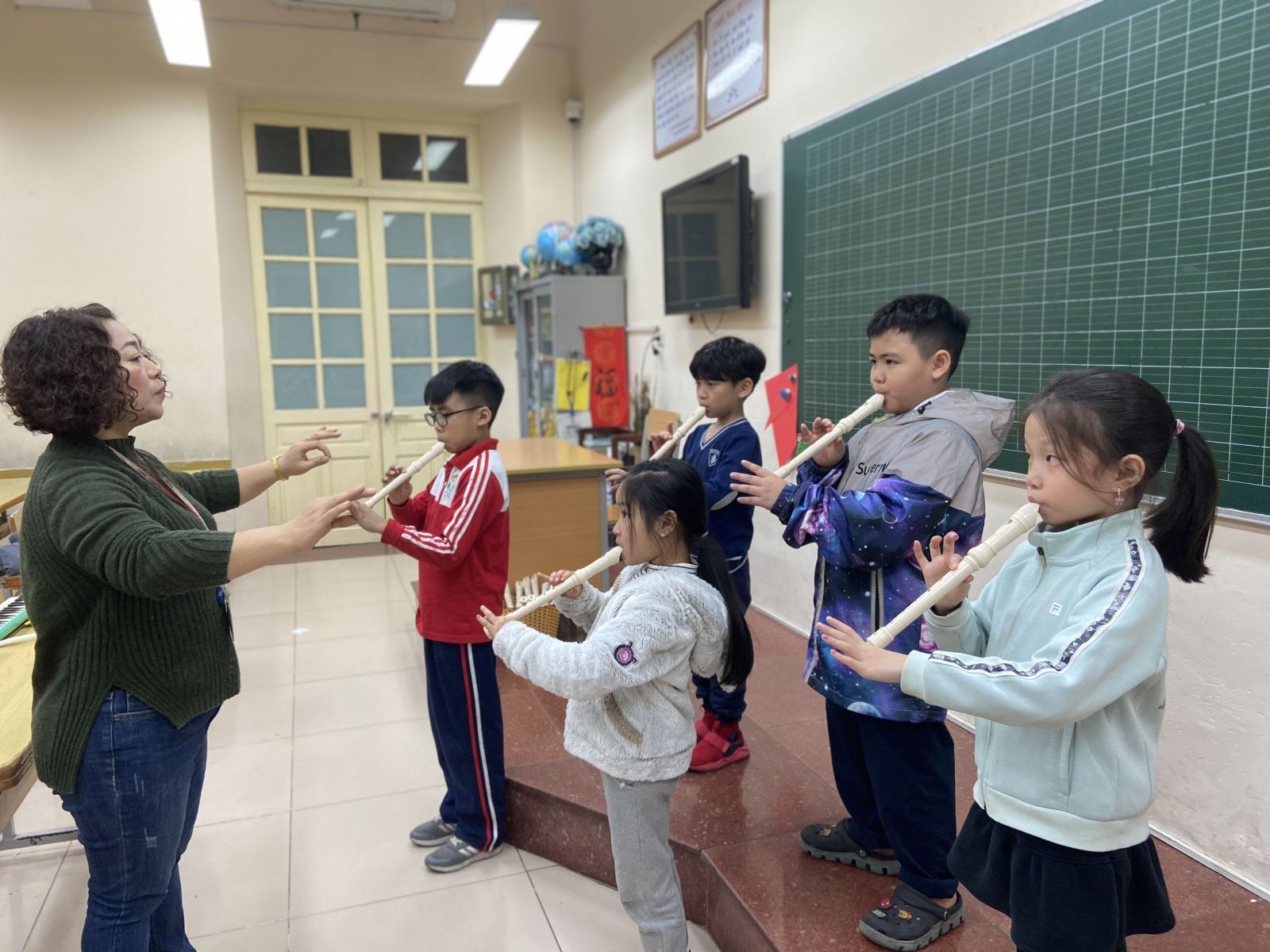 Học thổi sáo recorder tại trường tiểu học Trần Quốc Toản - Hà Nội