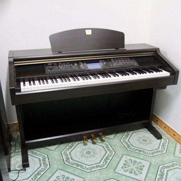 PIANO YAMAHA CVP-203