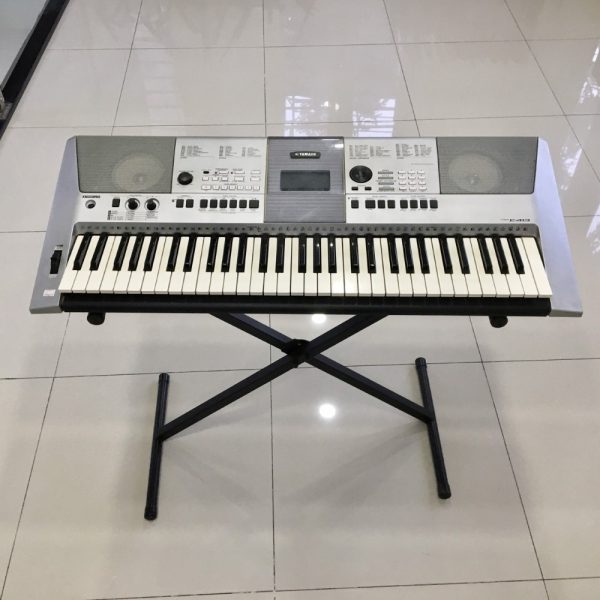 Organ Yamaha PSR-E413