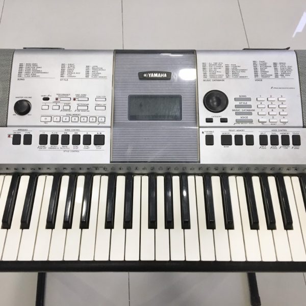 Organ Yamaha PSR-E413
