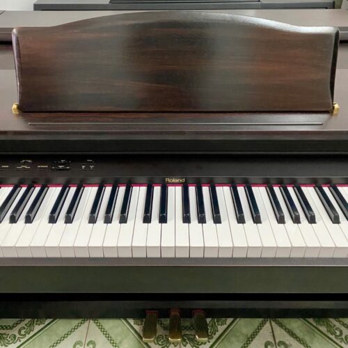 Piano Roland HP2800