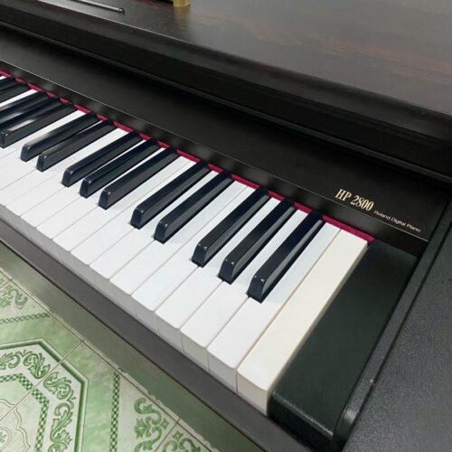 Piano Roland HP2800