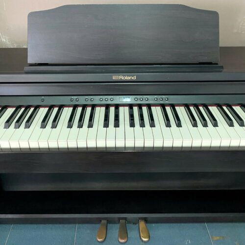 Piano Roland RP302