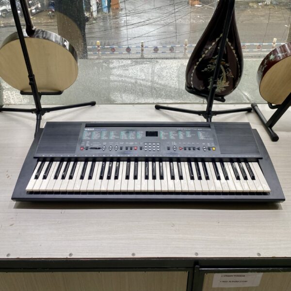 ORGAN YAMAHA PSR-200
