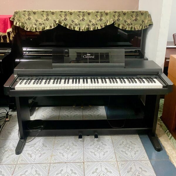 PIANO YAMAHA CLP-550