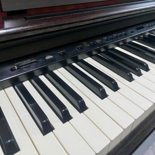 Piano Yamaha YDP-101