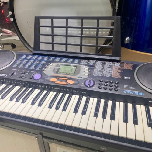Giá đỡ bản nhạc cho đàn organ Casio