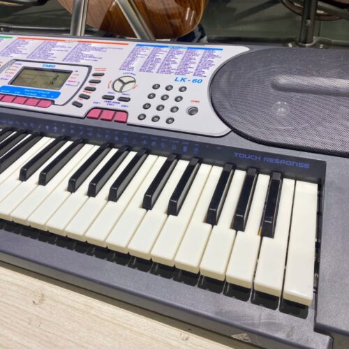 Organ Casio LK-60