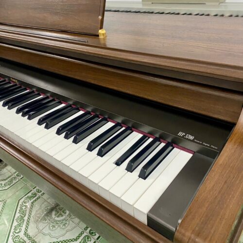 Piano Roland HP3700