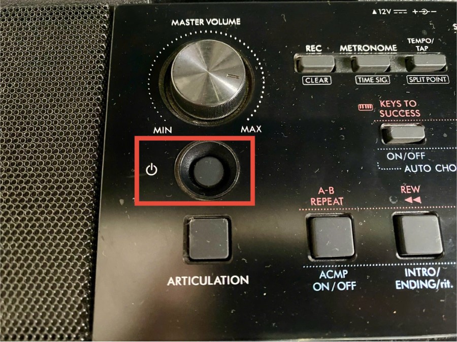 Hướng dẫn sử dụng đàn organ - nút nguồn