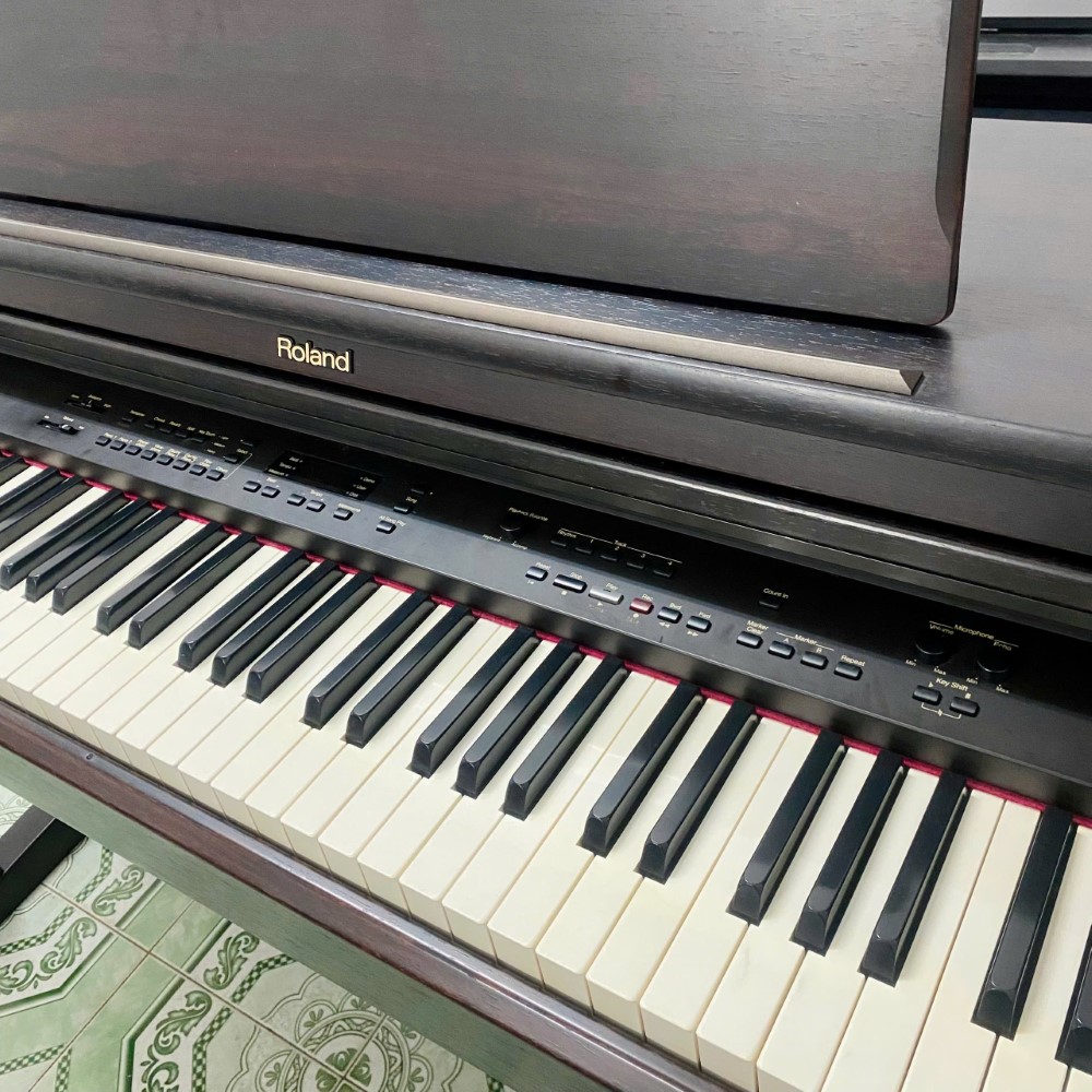 Piano Roland HP-550G