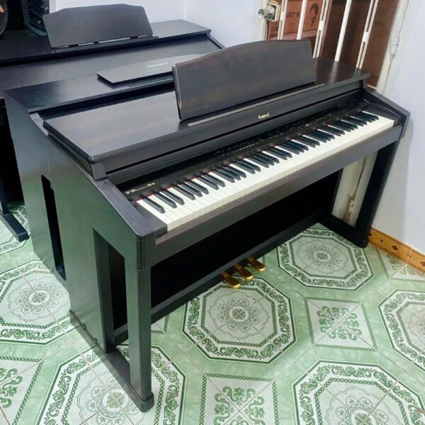 PIANO ROLAND HP-550G