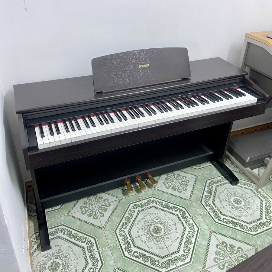 Piano Yamaha YDP-201