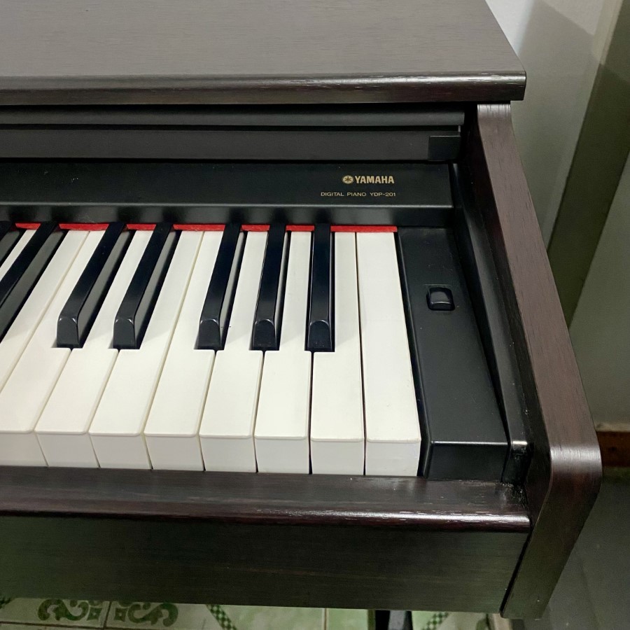 Piano Yamaha YDP-201