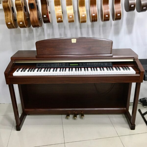 PIANO YAMAHA CLP-150M