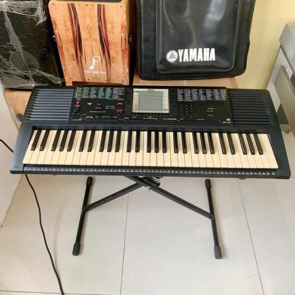 ORGAN YAMAHA PSR-330