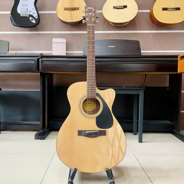GUITAR YAMAHA FS100C