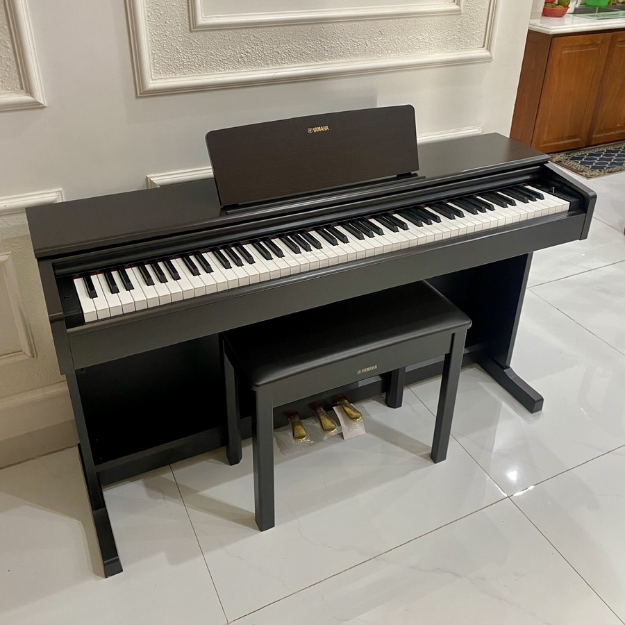 Piano Yamaha YDP-105R