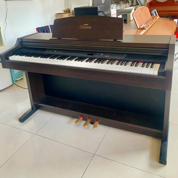 PIANO YAMAHA CLP-820