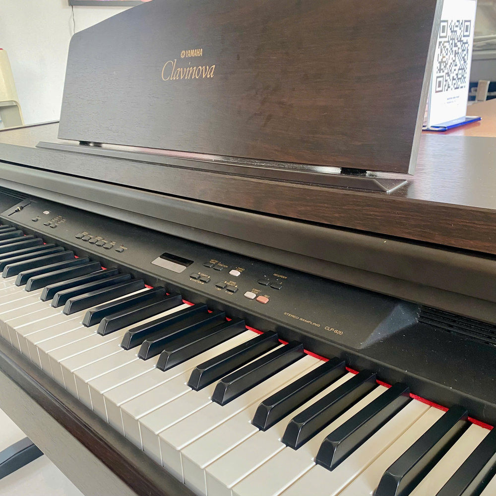 Piano Yamaha CLP-820