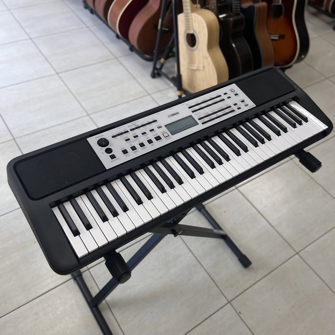 Organ Yamaha YPT-380