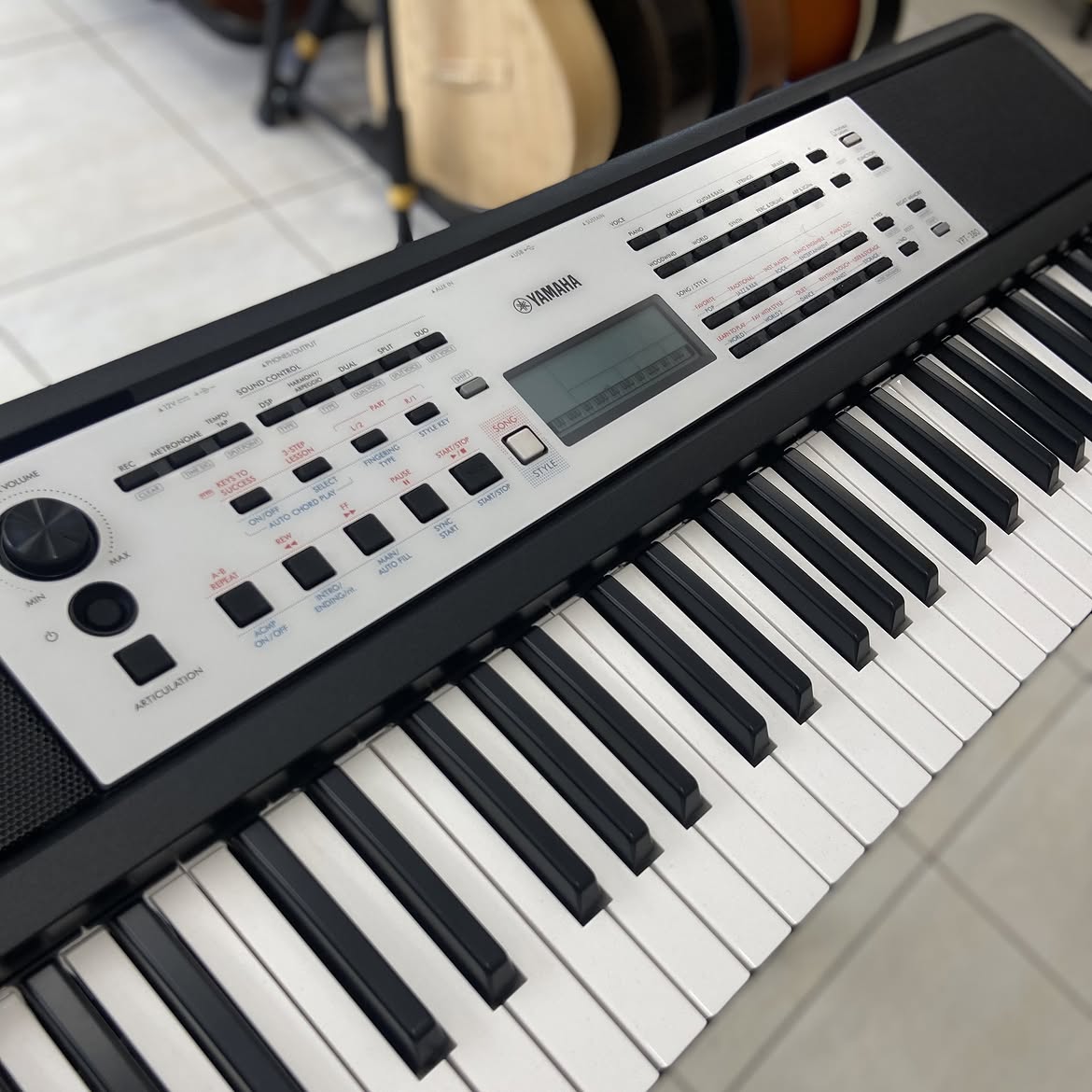 Organ Yamaha YPT-380